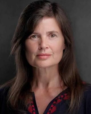Interviews - The Time Scales Interviews Sophie Aldred reviews